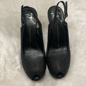 Black leather Stilleto Shoes